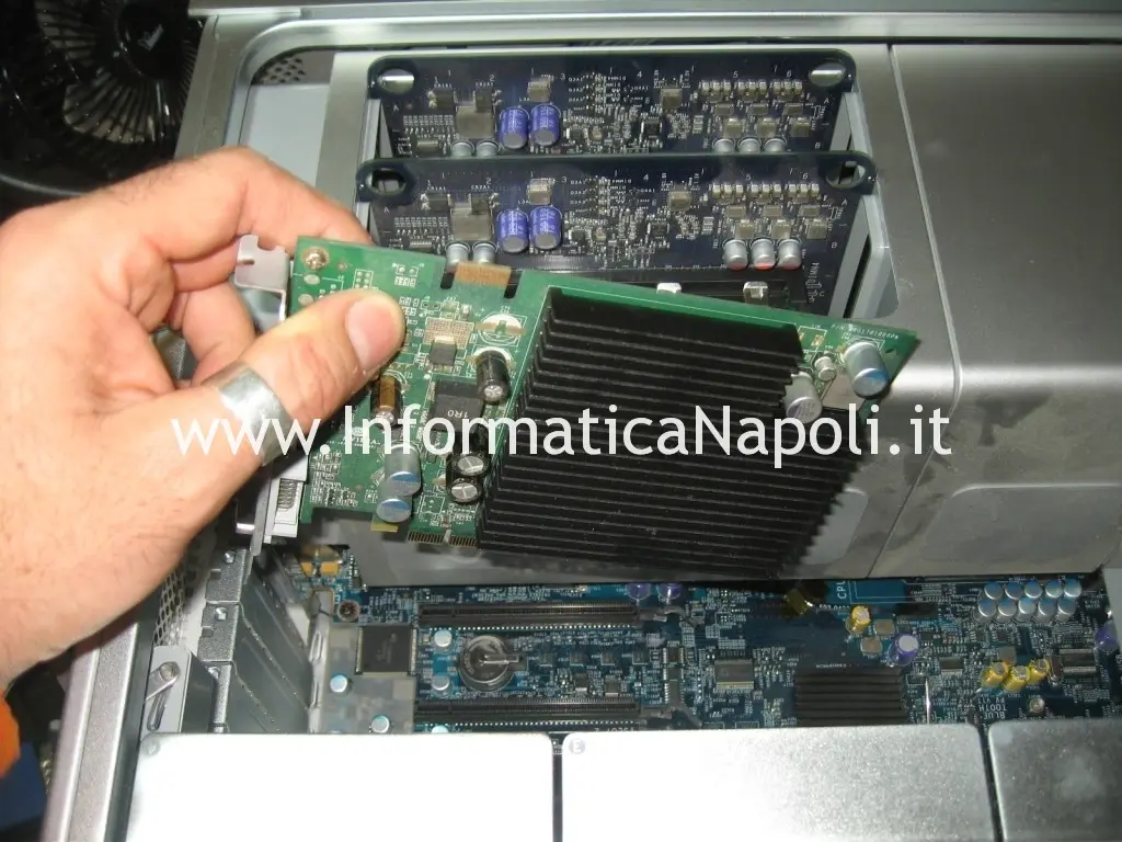 rimozione Mac Pro nVidia GeForce 7300GT 256MB