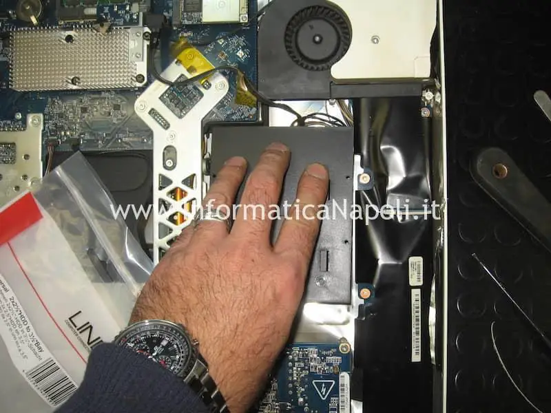 riparazione iMac 20 EMC 2105 vintage