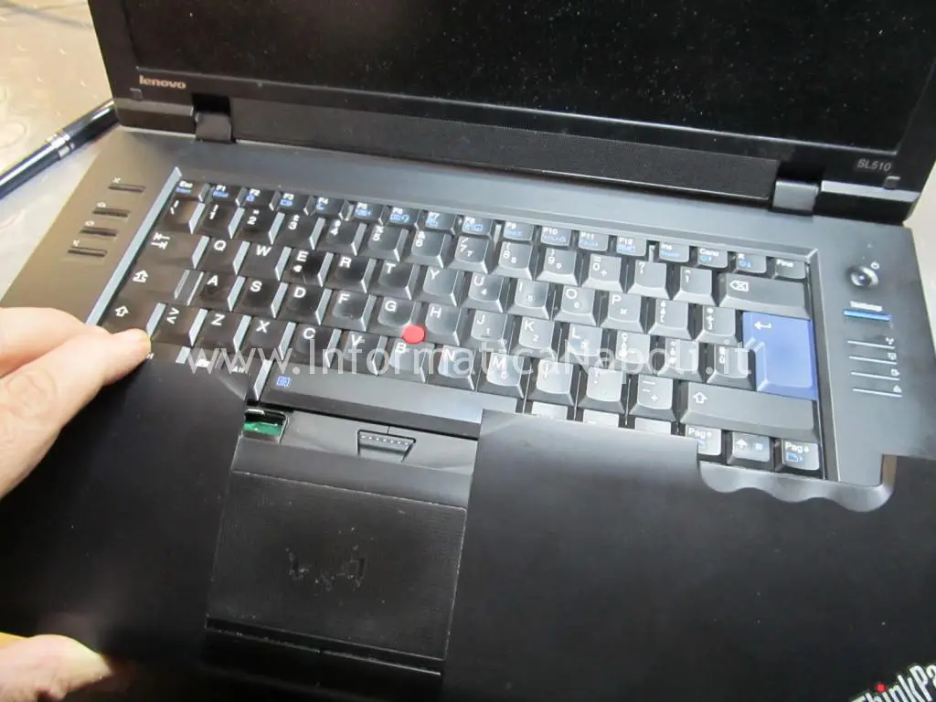 aprire riparazione tastiera lenovo thinkpad SL510 type 2847 MB DAGC3AMB8IO