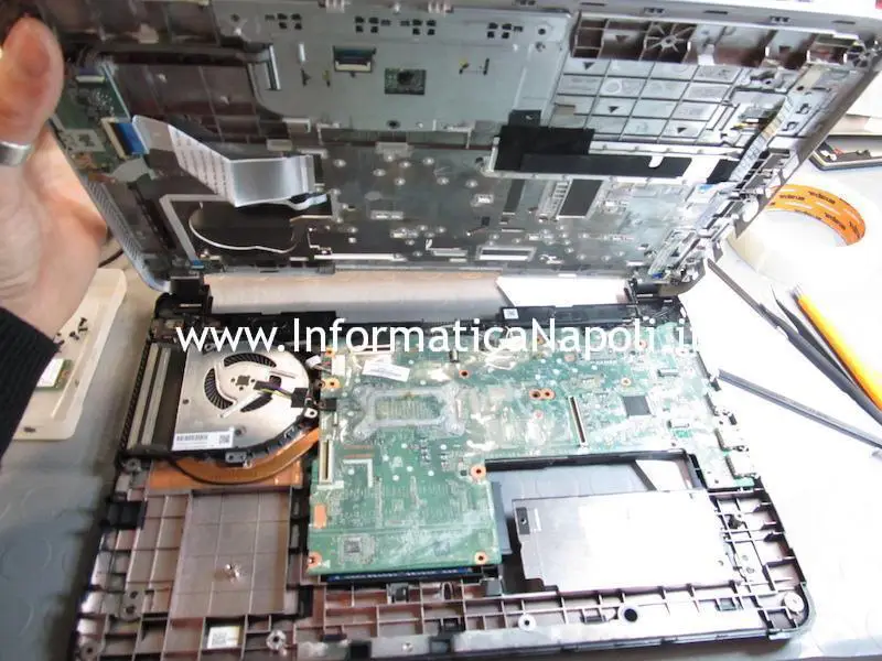 HP ProBook 440 G3 X61 DA0X61MB6G0 non si accende