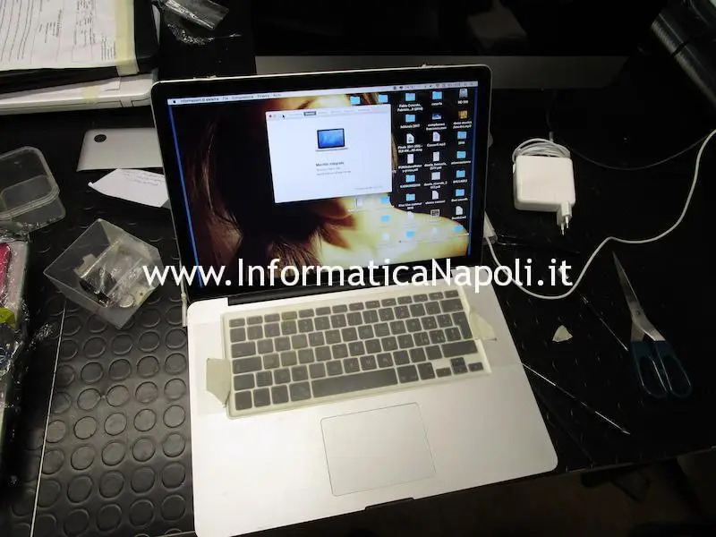 assistenza MacBook Pro 15 2008 820-2330-A riparato e funzionante