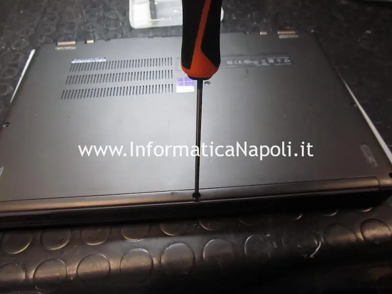 Lenovo ThinkPad Yoga 12 Business Ultrabook SL10G59249 ZIPS3 LA-A342P non si avvia