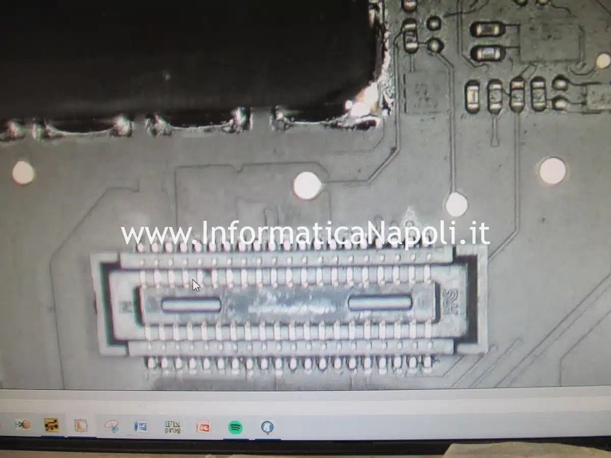 Assistenza riparazione Apple MacBook Pro 15 A1990 2018 2019 820-01041-A 820-01041-07 problemi ventola