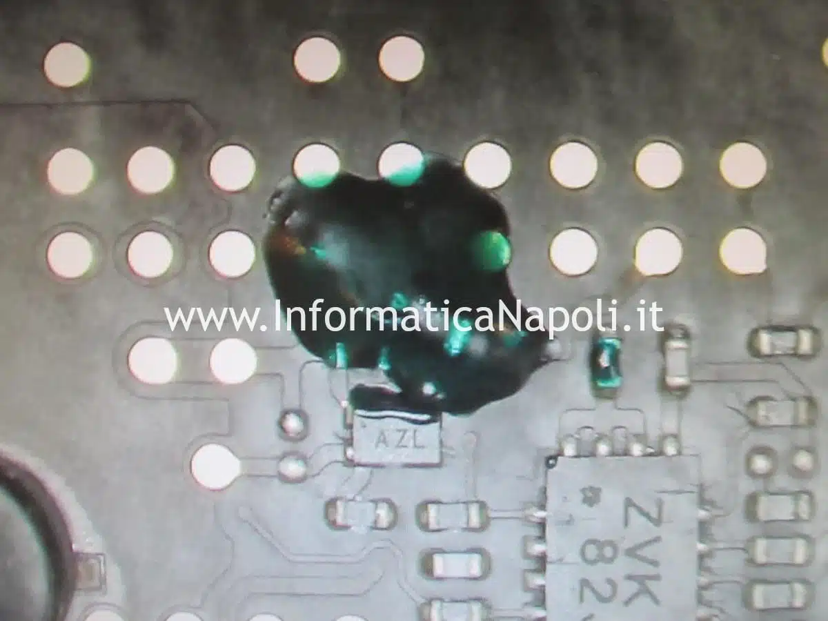 Riparazione scheda logica circuito FAN ventola Apple MacBook Pro 15 A1990 2018 2019