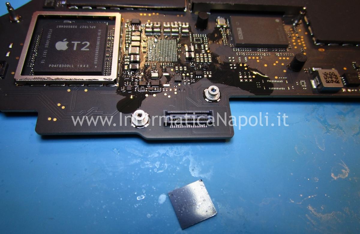 come riparo apple MacBook Pro 16 A2141 820-01700 che non si accende sostituzione U7800 chip PMIC