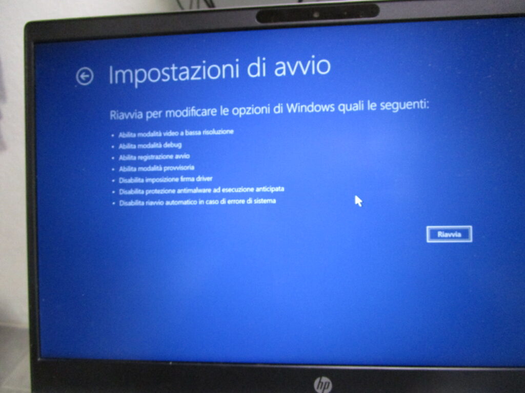 Artefatti grafici e anomalie schermo su HP Pavilion 15-eg3023nl