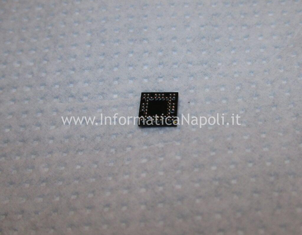 riparazione scheda logica MacBook Pro A1707 nessuna immagine a schermo ma schermo illuminato 820-00928 eDP Mux chip U9850