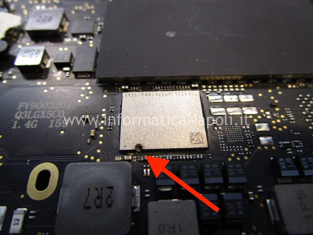 chip nand disco ssd danneggiato MacBook Pro 2019 A2159 820-01598-A