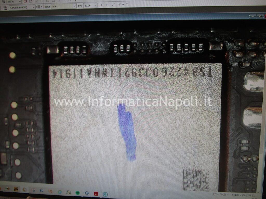 sostituzione chip SSD nand memoria flash MacBook Pro 13 2019 A2159 820-01598-A