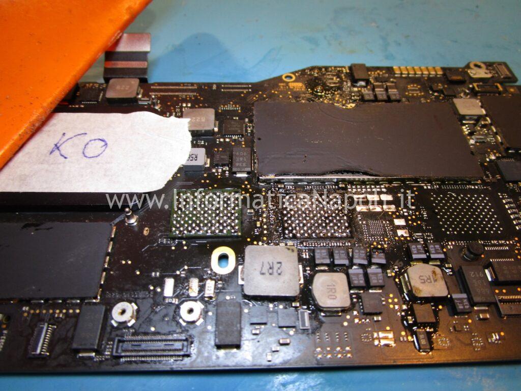 come sostituire chip SSD nand memoria flash MacBook Pro 13 2019 A2159 820-01598-A