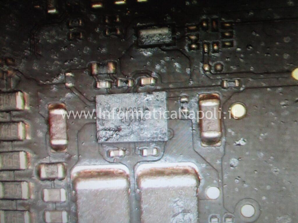 riparazione assistenza MacBook Pro 13 2019 A2159 820-01598-A chip SSD nand memoria flash non si accende