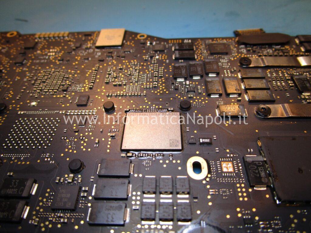 problemi accensione MacBook Pro 13 2019 A2159 820-01598-A chip SSD nand memoria flash rotto