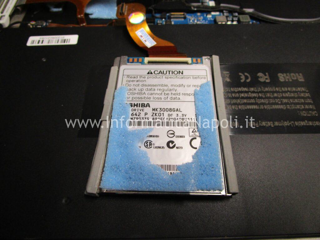 installazione disco Toshiba MK3008GAL 30GB 1.8" ZIF ATA in MacBook Air 13 per recupero dati con Data Resque 3